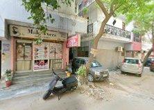 Sec 7 PG Accommodation Available for Girls/Women at Jyoti Residency Fully furnished clean safe environment prime location, high rating. 8700232387